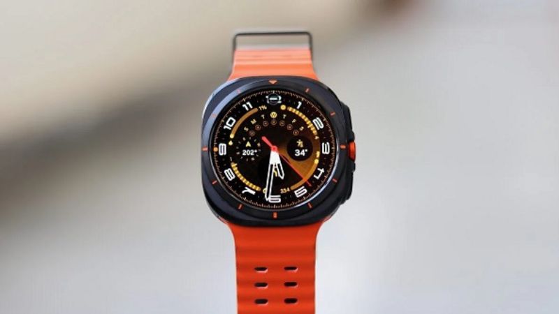 Galaxy Watch Ultra 2 với thiết kếTitanium và nút xoay đặc trưng của dòng Ultra