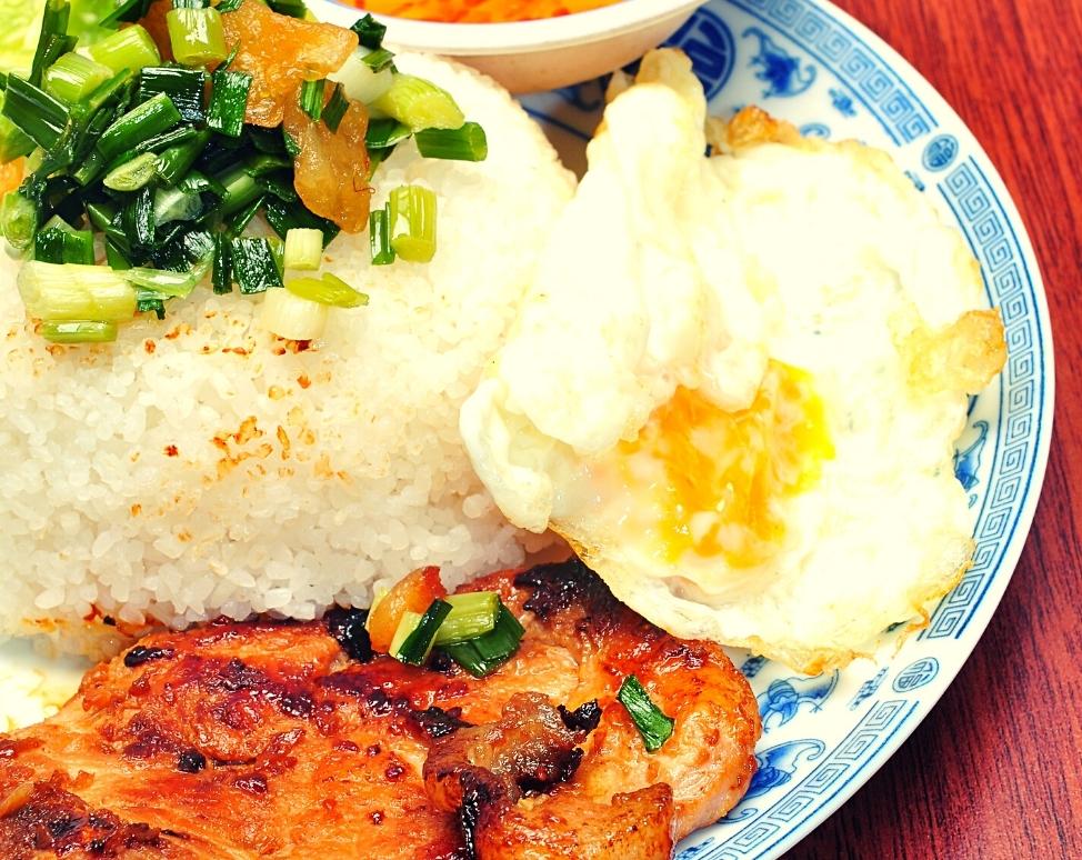 Đĩa cơm tấm Sài Gòn