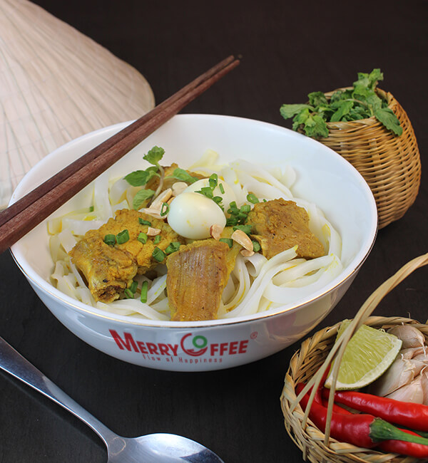 Mì Quảng vàng nghệ