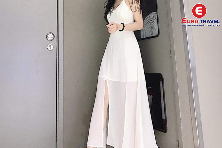 Đầm maxi dáng dài nữ tính giúp giải đáp thắc mắc đi du lịch nên mặc gì