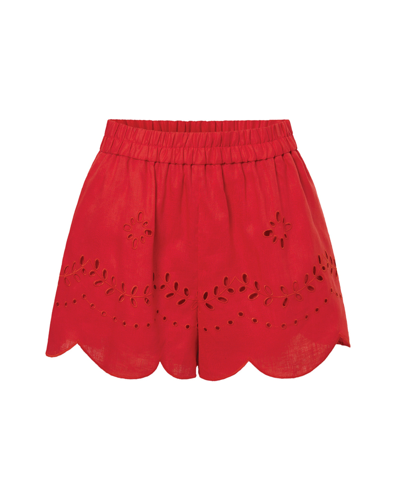 Trang phục đỏ cam nổi bật