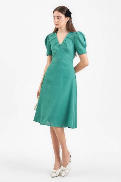 Outfit nữ đi Đà Lạt cần cân bằng giữa giữ ấm và lên ảnh đẹp