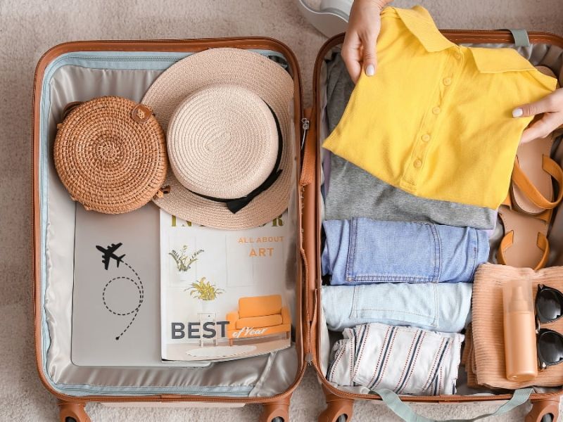 Quần áo cho chuyến ngắn