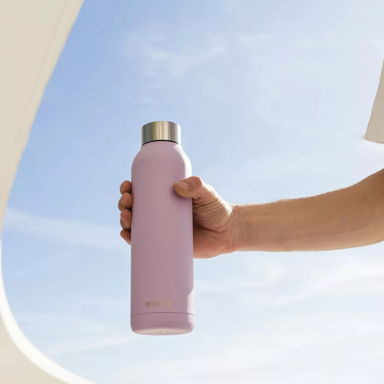 Bình nước cá nhân cho chuyến bay dài