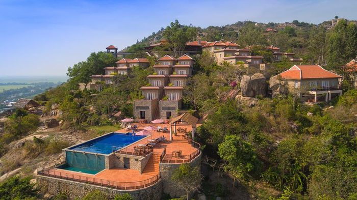 Khu lưu trú núi Sam