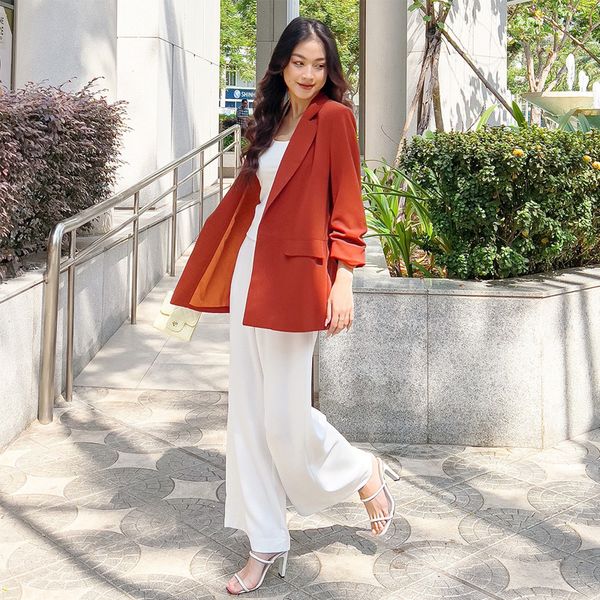 Tha hồ mix & match đồ đông với quần ống suông dây kéo