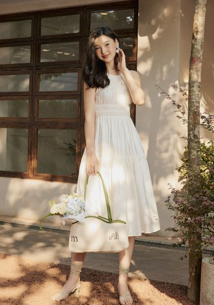 Đầm maxi thanh lịch cho hẹn hò mùa hè