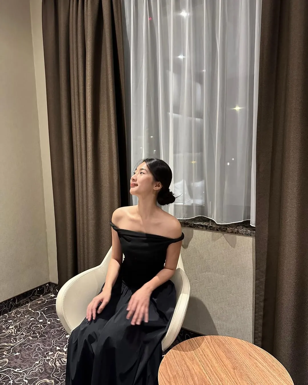 Đầm suông thoải mái cho buổi tối ấm cúng cùng gia đình