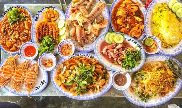 Hải sản tươi ven biển