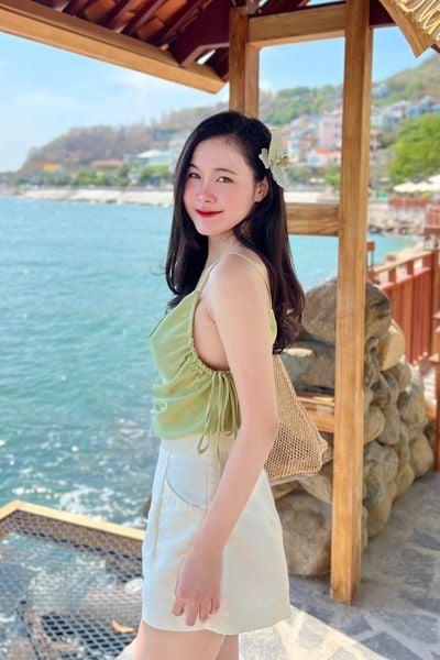 Chụp hình trên bãi biển với concept dễ thương