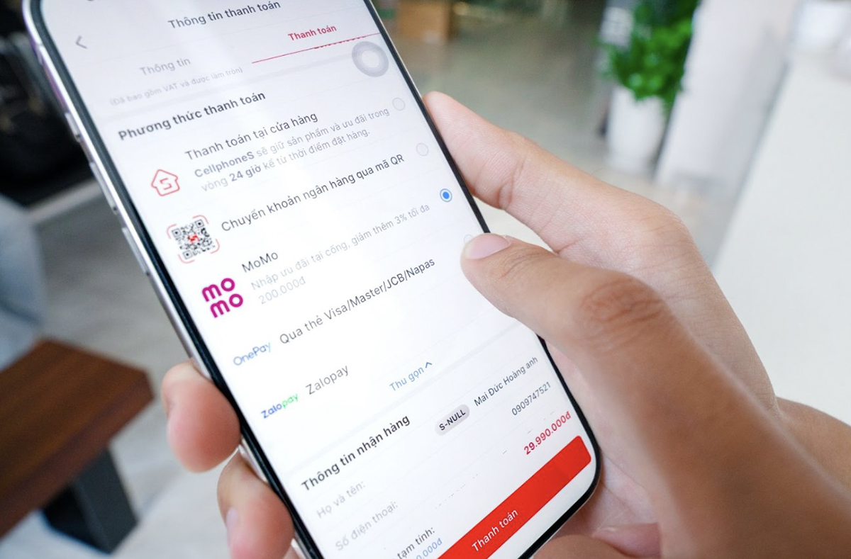 Smartphone ứng dụng hàng không