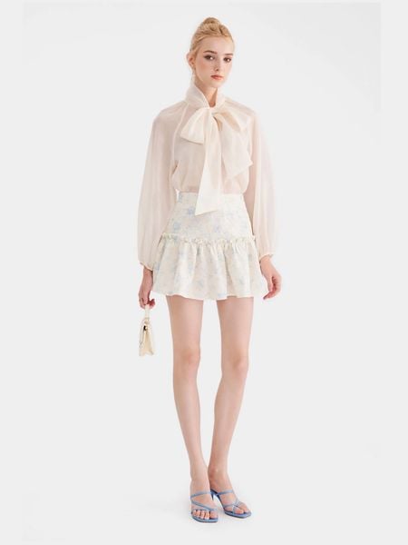 Outfit mùa xuân đơn giản sang trọng