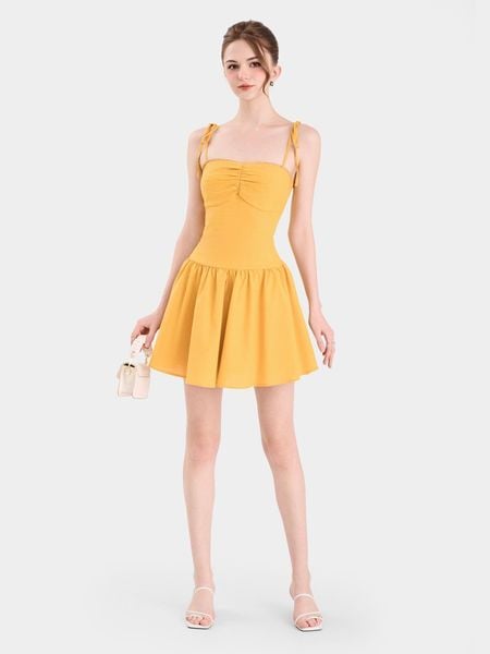 Đầm linen 2 dây nhún ngực viền ren cổ điển