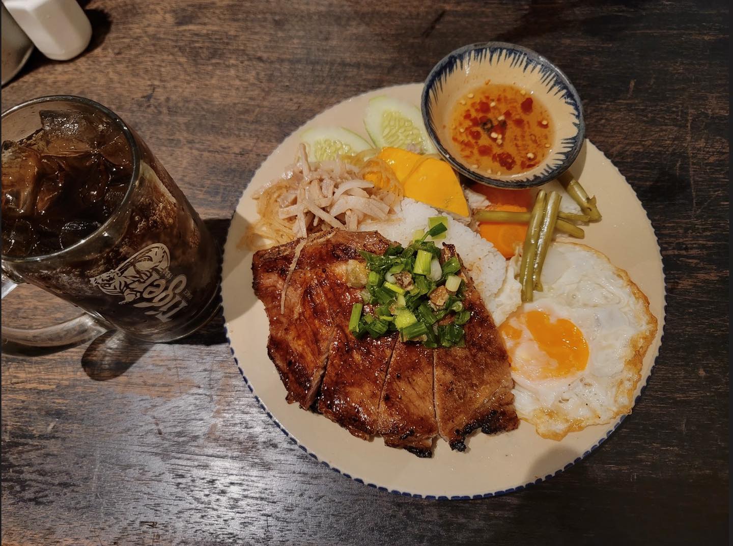 Cơm tấm sườn bì