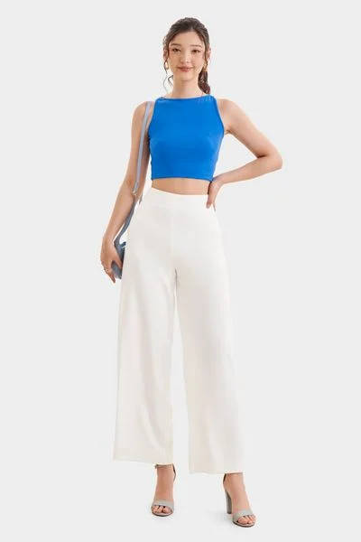 Áo croptop với quần cạp cao phong cách cho hẹn hò mùa hè