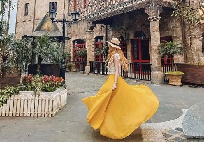 Trang phục chụp hình sống ảo tại Đà Nẵng
