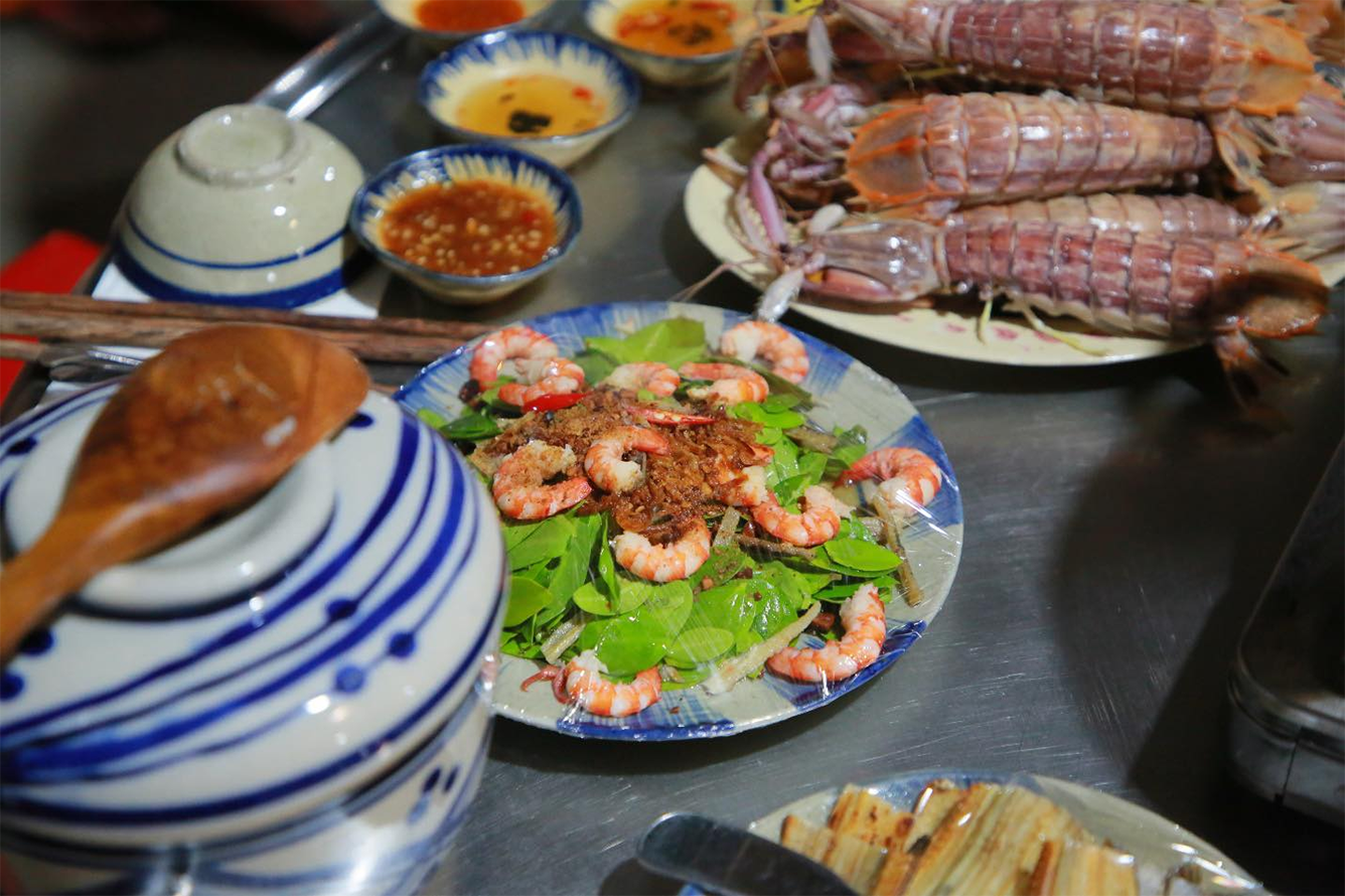 Đờn ca tài tử ven sông