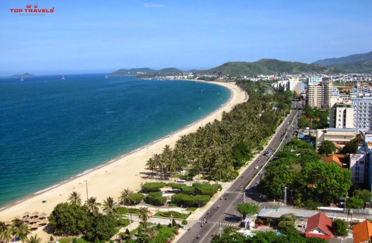 Biển Nha Trang nhìn từ trên cao