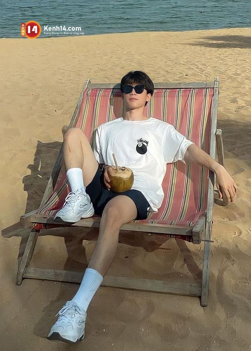 Phối đồ đi biển gọn nhẹ