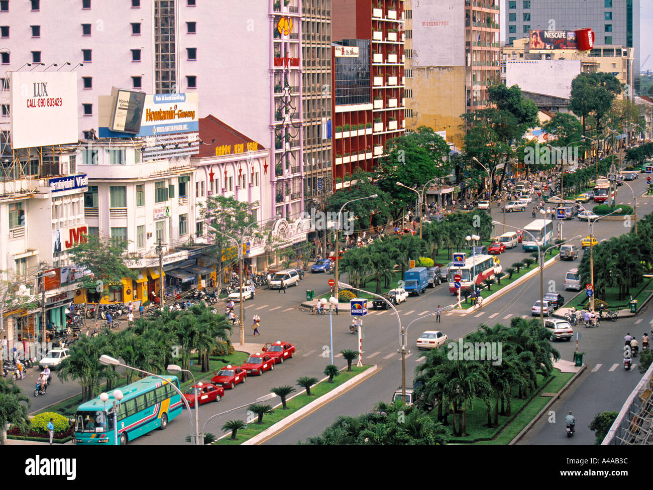 Phố cổ và thành phố