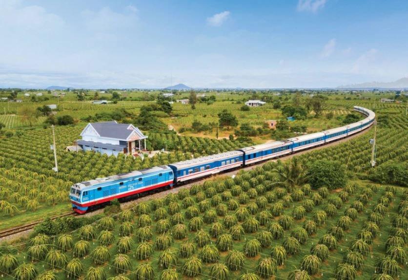 Di chuyển đến Sài Gòn bằng tàu