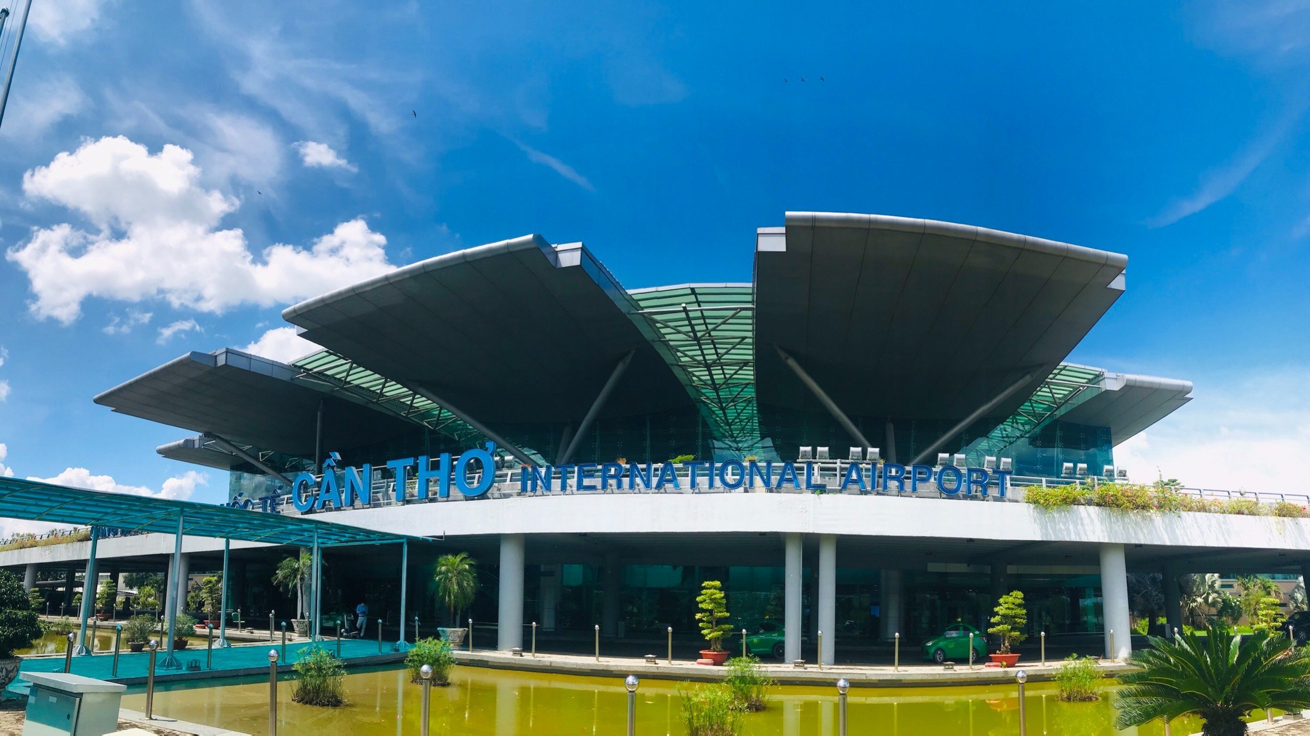 Cửa ngõ hàng không quốc tế