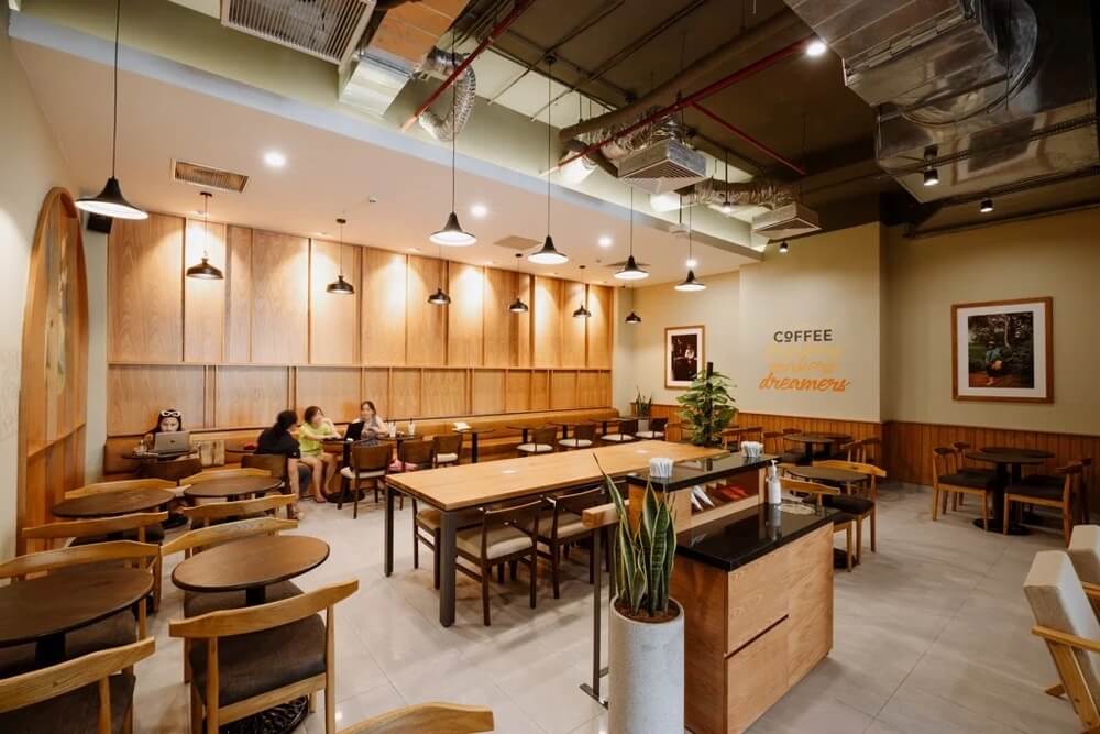 Quán ăn đông khách ở Đà Nẵng