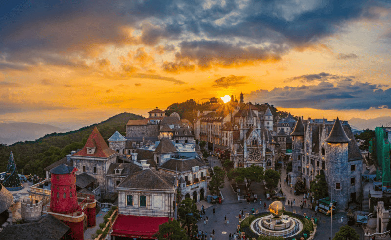 Bà Nà Hills từ trên cao