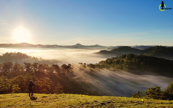 Thung lũng mây buổi sáng
