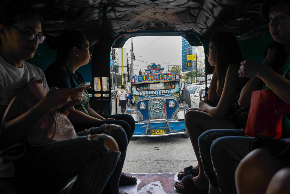 Chỗ ở và di chuyển