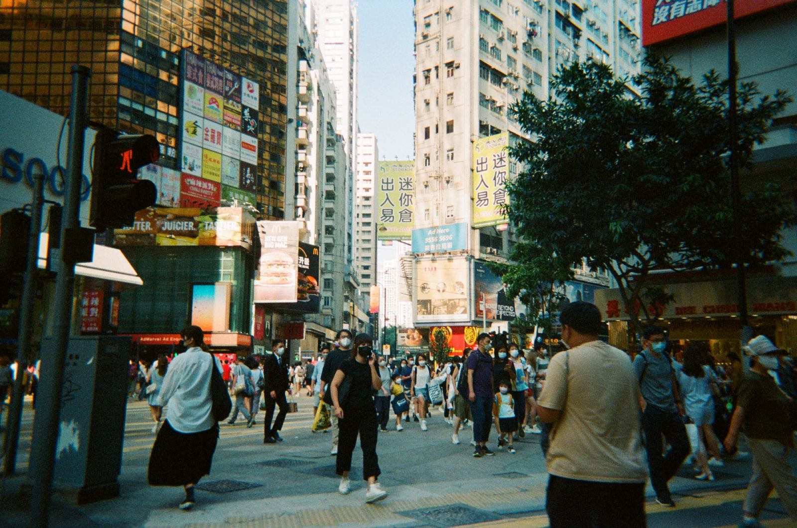 Nói chuyện phố Causeway Bay nhộn nhịp