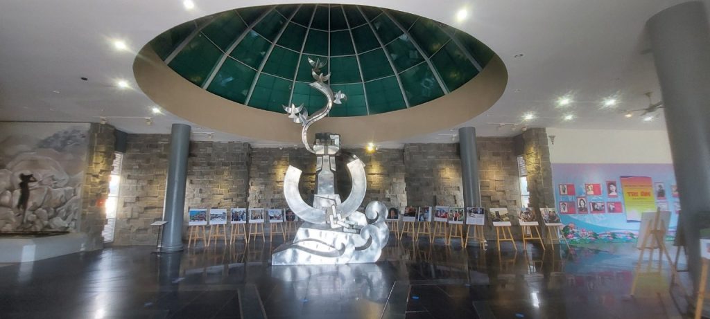 Di tích lịch sử Côn Đảo