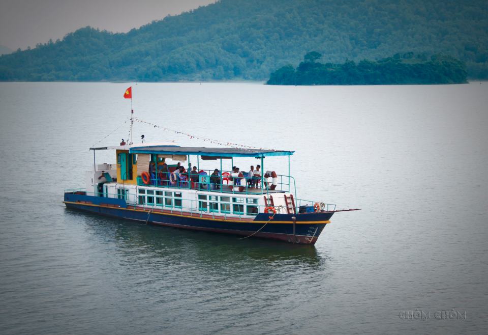 Toàn cảnh Hồ Núi Cốc