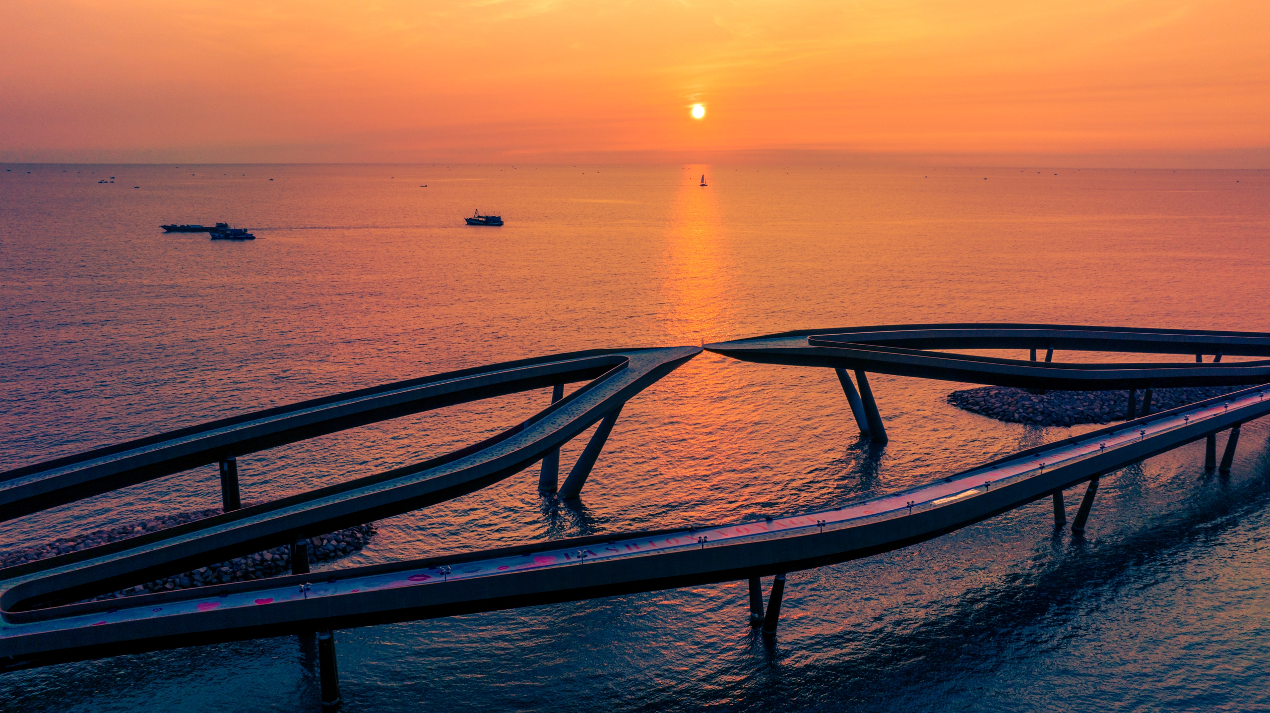 Bãi biển Phú Quốc xanh trong