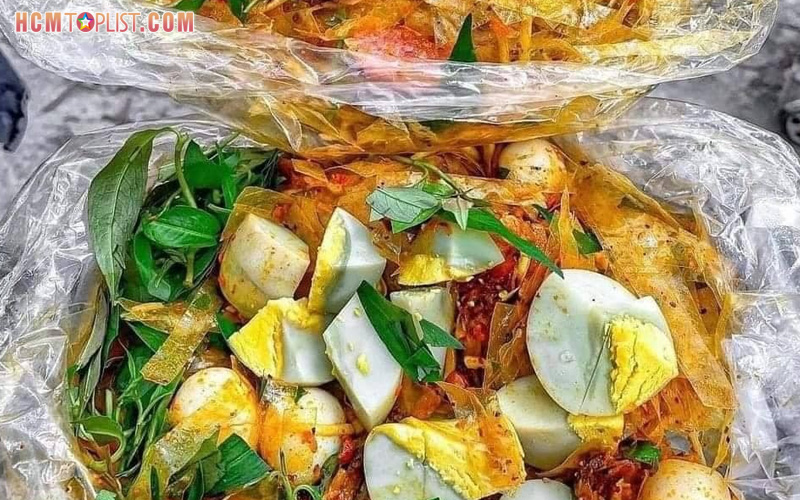 Quà mang về từ Sài Gòn