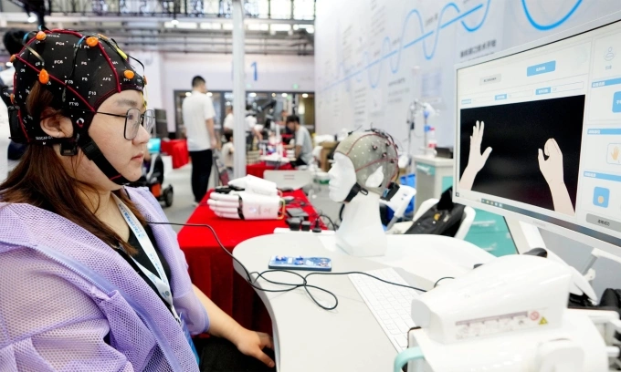Minh họa giao diện não - máy tính (BCI)