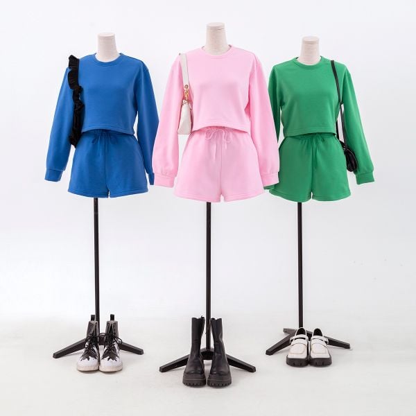 Áo sweater dáng rộng