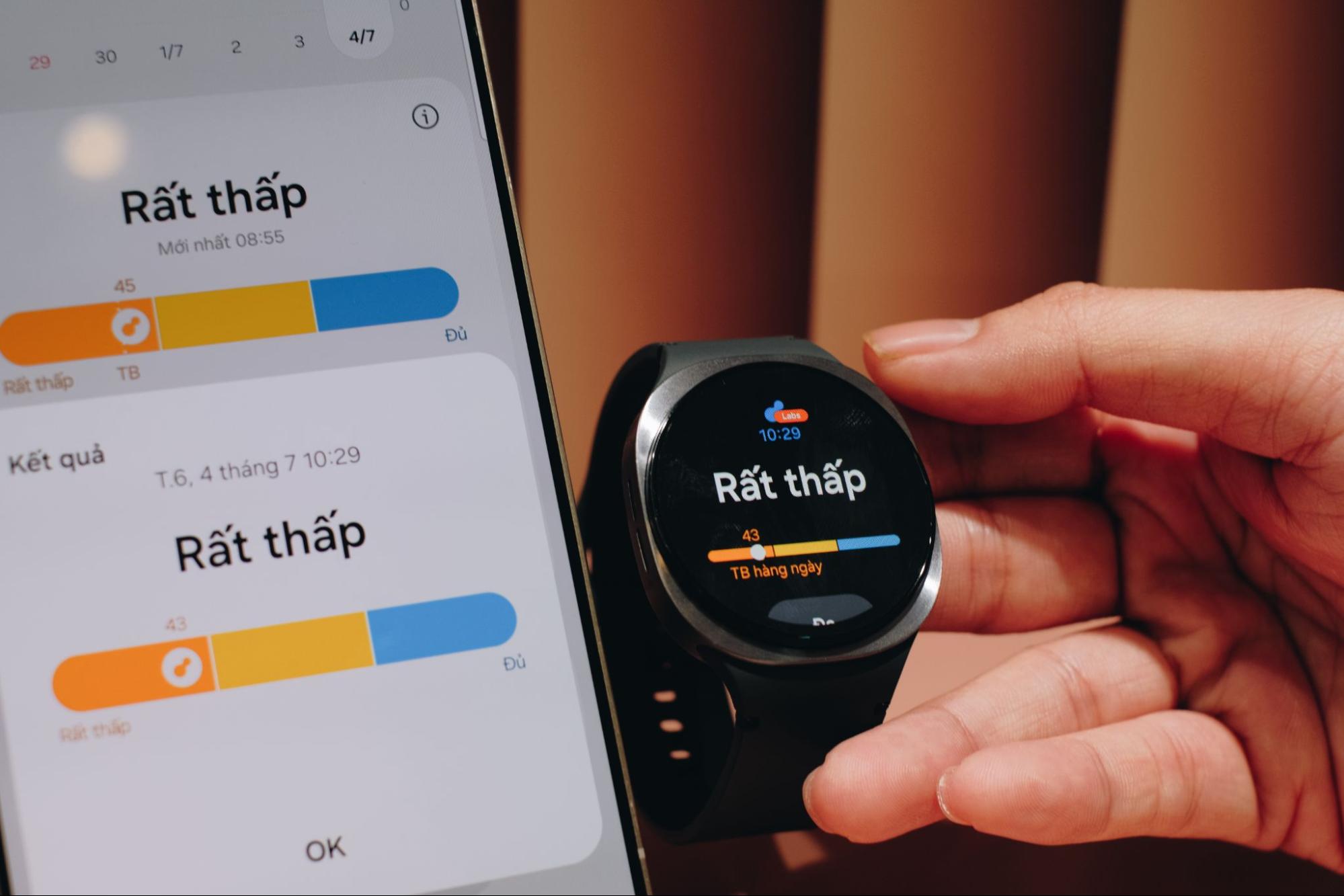 Hệ thống phân tích giấc ngủ và chấm điểm thể trạng mỗi sáng trên Galaxy Watch8