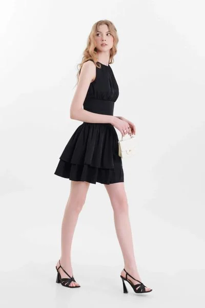 Đầm chữ A mini sát nách trẻ trung
