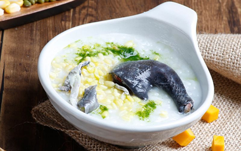 Cháo gà ác đậu xanh bổ dưỡng, phù hợp cho bữa sáng nhẹ và tốt cho tiêu hóa