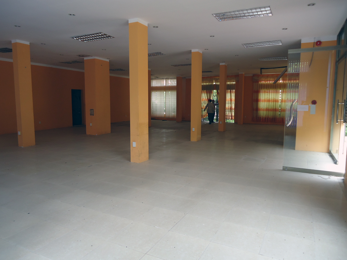 Hiện trạng quán cafe sân vườn bên trong