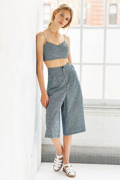 Quần culottes phối croptop cho người thấp