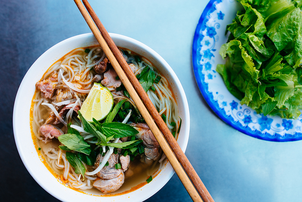 Bún bò Huế đậm đà gia vị