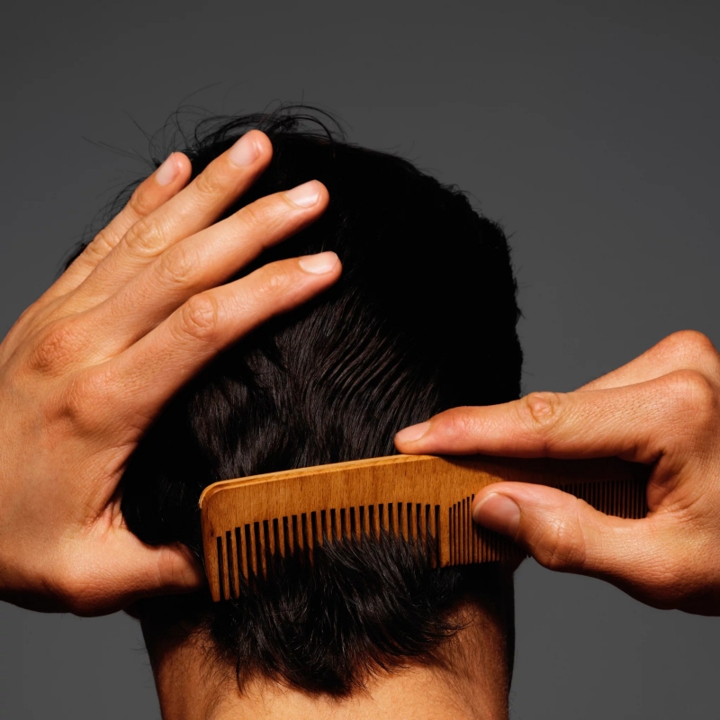 Kiểm soát dầu nhờn tóc nam mùa hè