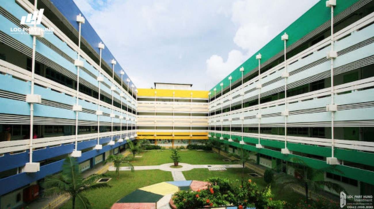 Khu căn hộ gần trục đường lớn