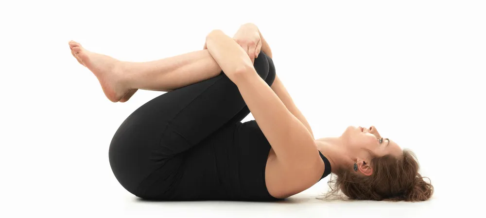 Tư thế yoga xoắn giảm mỡ bụng