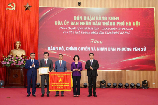 Chủ tịch HĐND Thành phố Phùng Thị Hồng Hà dự Hội nghị sơ kết một năm vận hành chính quyền địa phương hai cấp tại phường Yên Sở