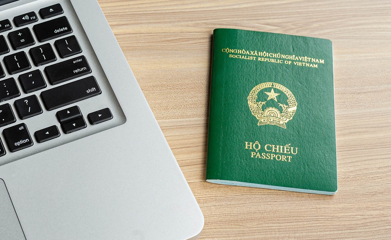 Hộ chiếu là vật bất ly thân khi đi du lịch nước ngoài