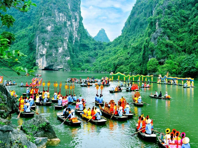 Lễ hội truyền thống tại quần thể danh thắng Tràng An