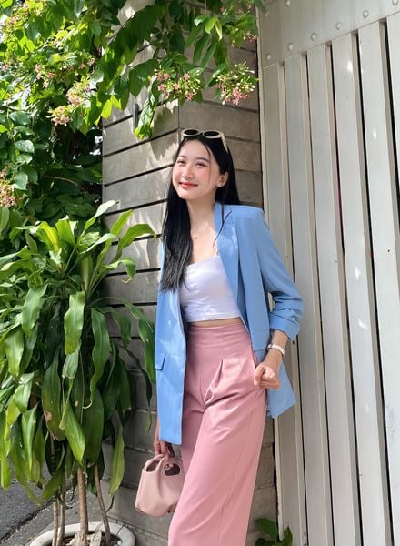 Áo cropped blazer tay dài cài nút